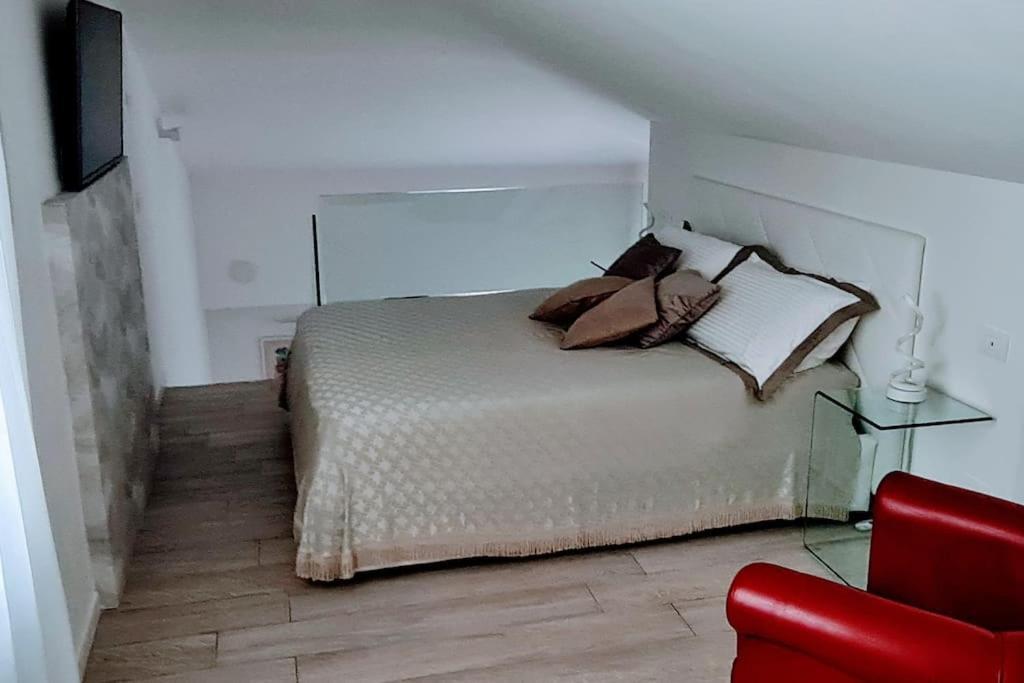 Queen Verona Luxury Apartment エクステリア 写真