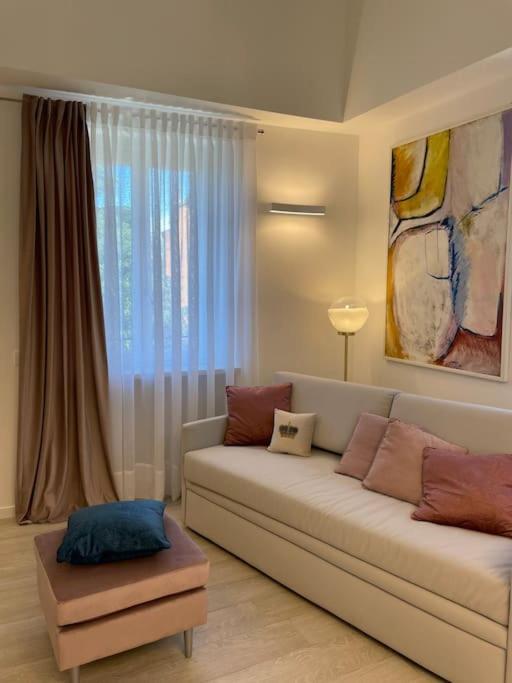 Queen Verona Luxury Apartment エクステリア 写真